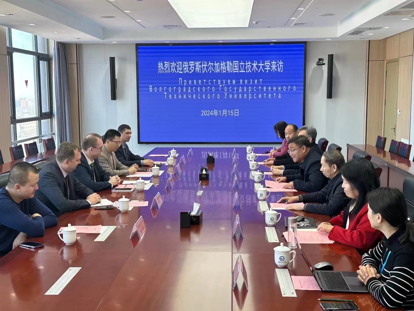 明扬教育携俄罗斯工程技术类院校代表团到访潍坊职院，拓展多元化合作